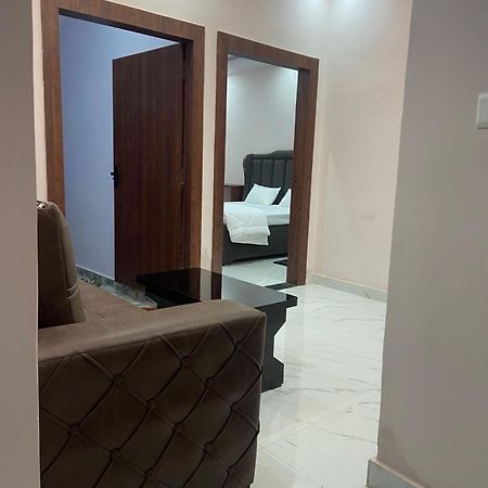 Nirmal Niwas Hotel Varanasi Luaran gambar