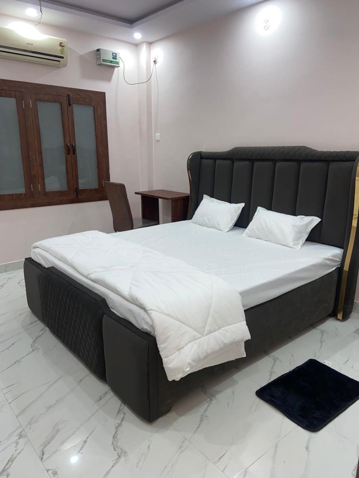 Nirmal Niwas Hotel Varanasi Luaran gambar
