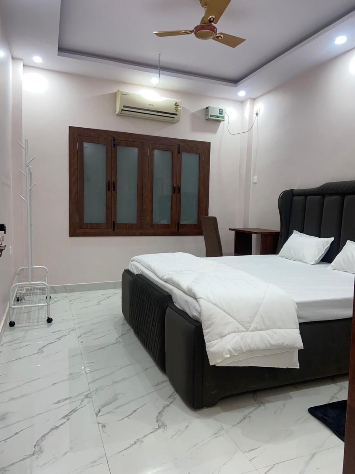 Nirmal Niwas Hotel Varanasi Luaran gambar