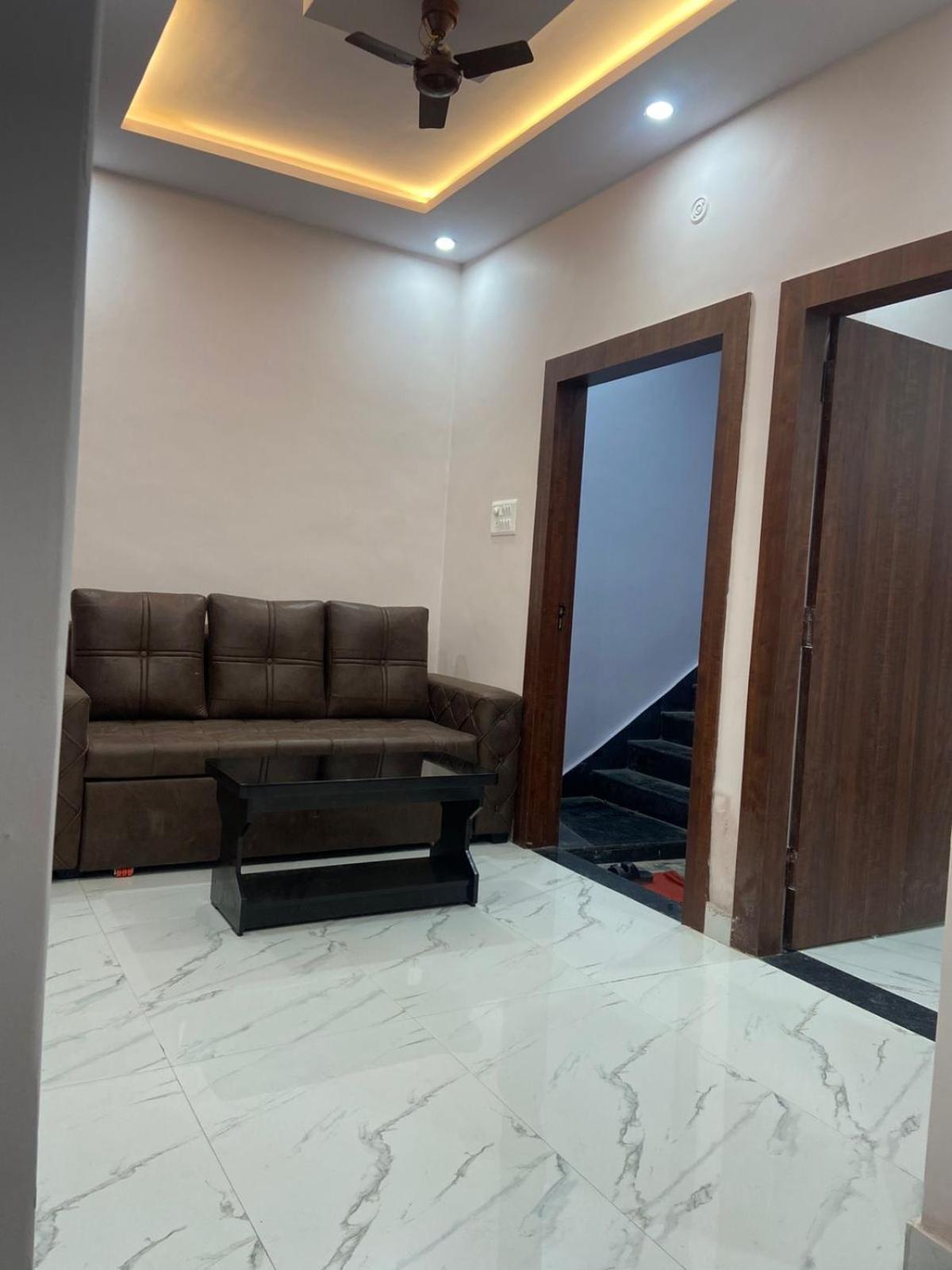 Nirmal Niwas Hotel Varanasi Luaran gambar
